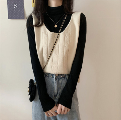 Moteriška laisvalaikio megzta liemenė be užsegimo