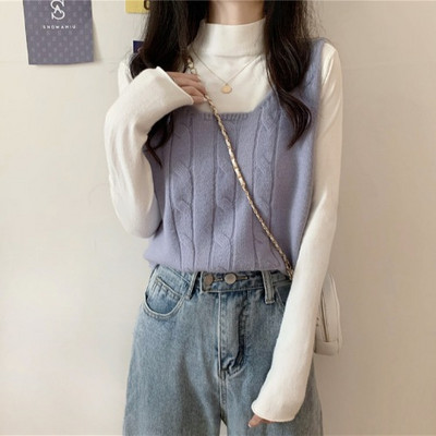 Moteriška laisvalaikio megzta liemenė be užsegimo