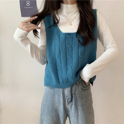 Moteriška laisvalaikio megzta liemenė be užsegimo