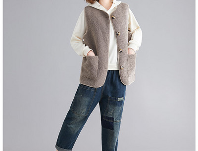 Naiste talvine sulevest nööpide ja taskutega