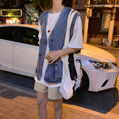 Aktuelan ženski traper prsluk sa džepovima u dva modela