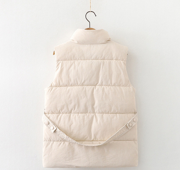 Naiste vabaaja vest suurte taskute ja lukuga