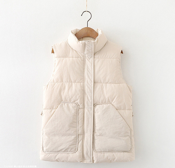 Naiste vabaaja vest suurte taskute ja lukuga