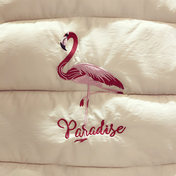 Uue mudeli kõrge krae ja flamingo tikandiga naiste vest