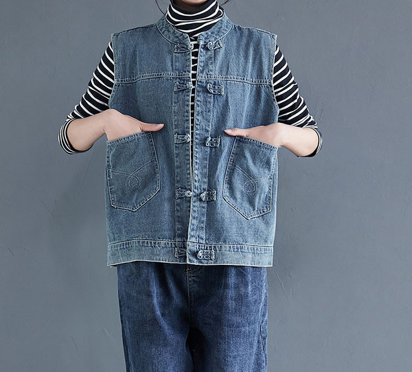 Naiste retrostiilis teksavest taskutega