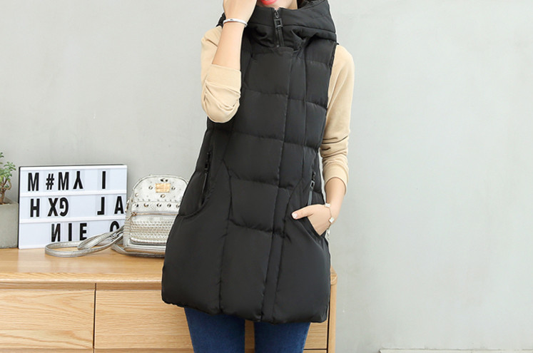 Pikk naiste vest kapuutsiga ja suurustega kuni 2XL