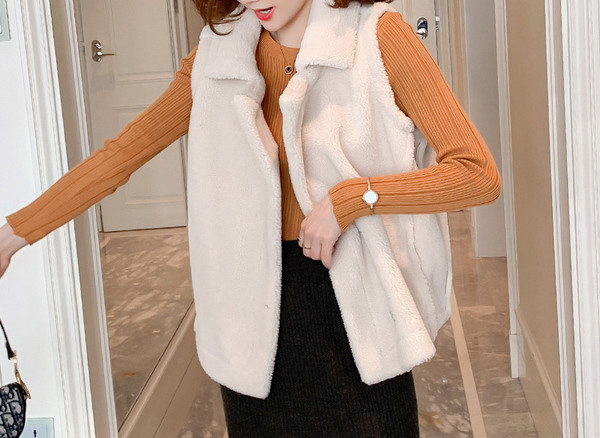 Talvine V-kaelusega sulevest