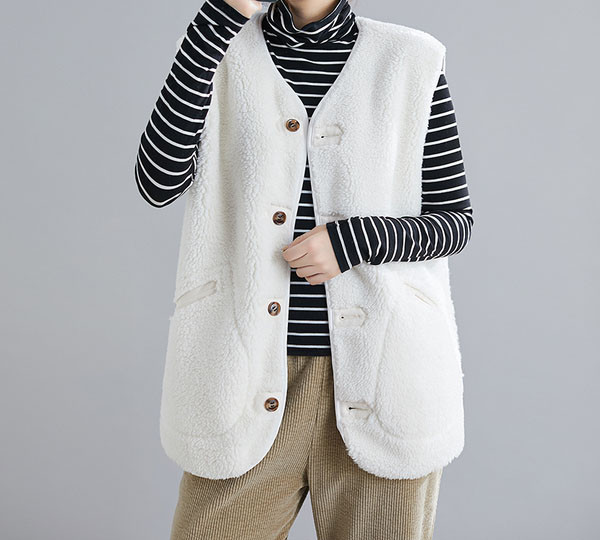 Γυναικείο γιλέκο με τσέπες και κουμπιά