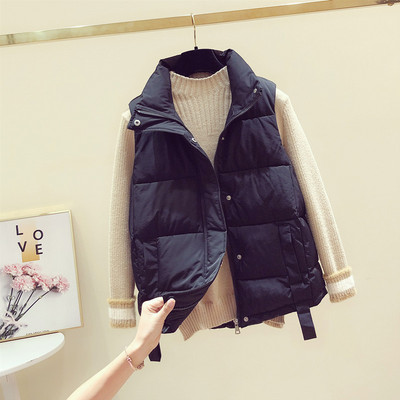 Sportlik vabaaja naiste vest taskutega