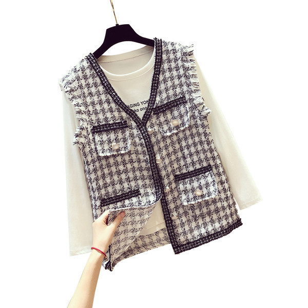 Naiste vabaaja kootud vest spitsikaelusega