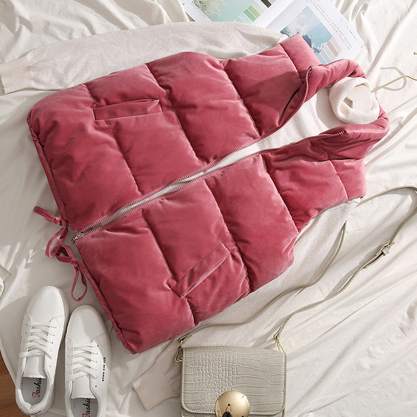 Uut mudelit naiste vest sametpolo kraega