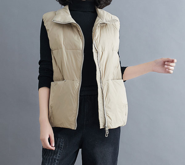 Naiste lai taskute ja lukuga vest