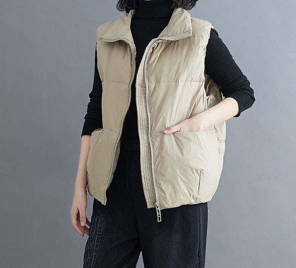 Naiste lai taskute ja lukuga vest