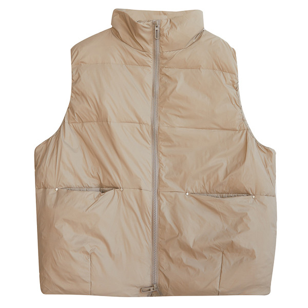 Naiste lai taskute ja lukuga vest