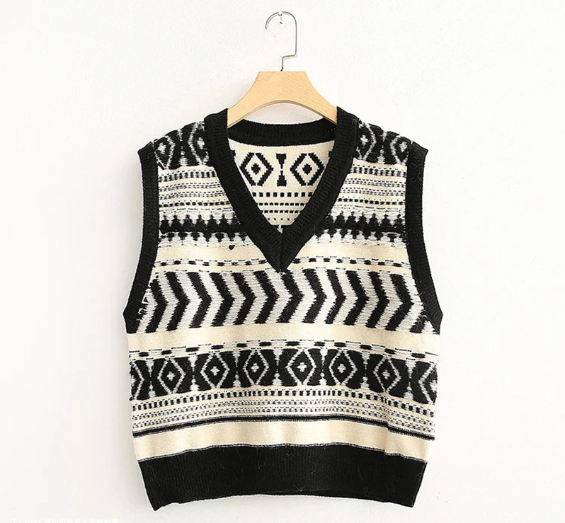 Kootud naiste vest spitsikaelusega