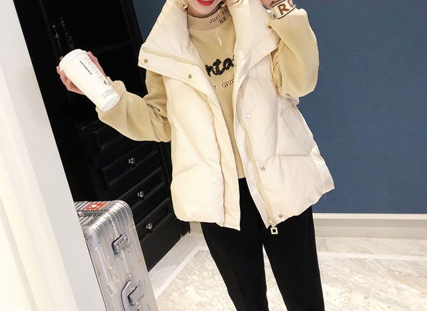 Lai kõrge kraega naistevest