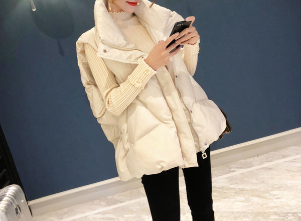 Lai kõrge kraega naistevest