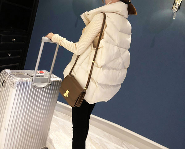 Lai kõrge kraega naistevest