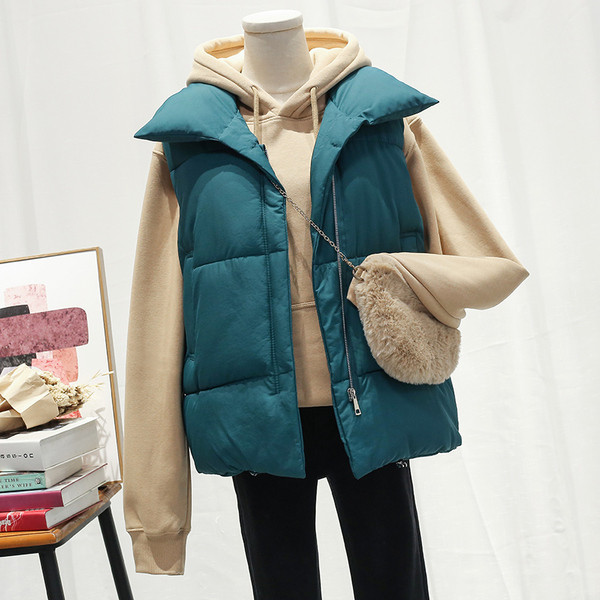 Naujo modelio moteriška žieminė liemenė su kišenėmis