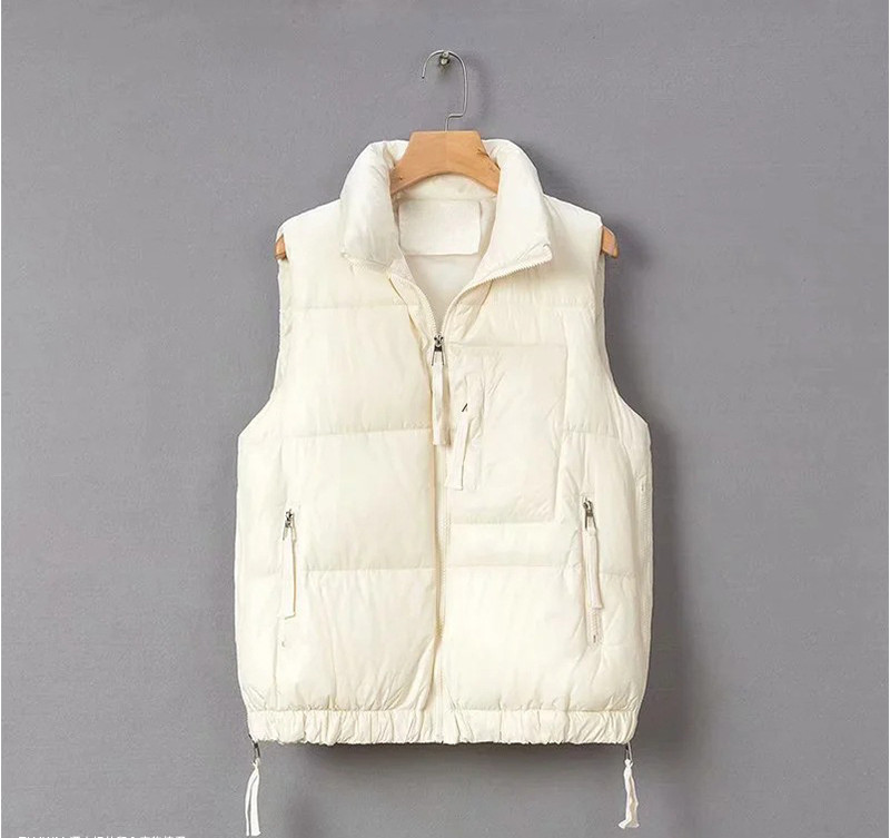 Moteriška liemenė su elastine ir aukšta apykakle