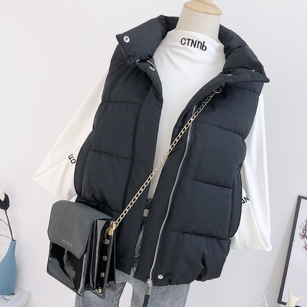 Naujas moteriškos vilnos liemenės modelis su kišenėmis