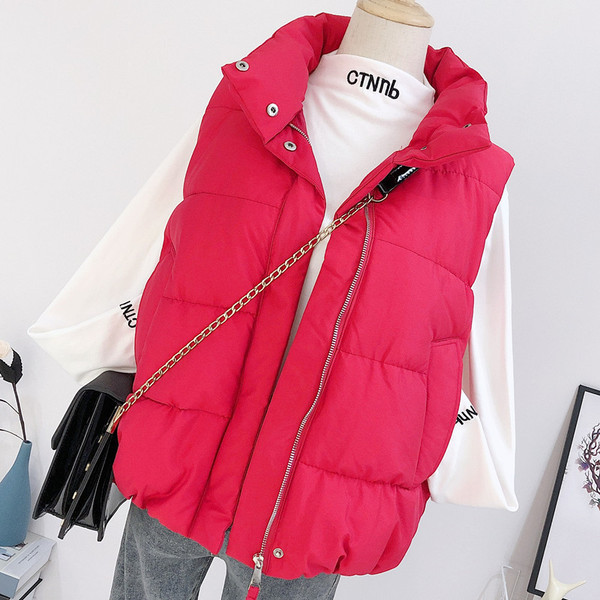 Naujas moteriškos vilnos liemenės modelis su kišenėmis