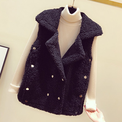 Naujo modelio moteriška pūkinė liemenė su metalinėmis sagomis