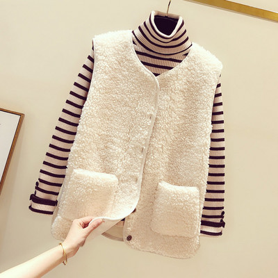 Moteriška pūkinė liemenė su V formos apykakle ir sagomis