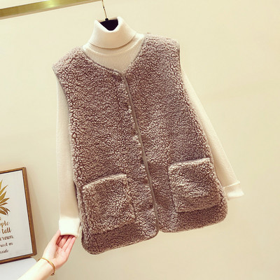 Moteriška pūkinė liemenė su V formos apykakle ir sagomis