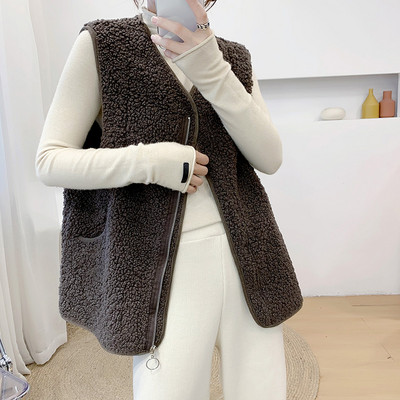 Laia mudeliga naiste sulevest lukuga