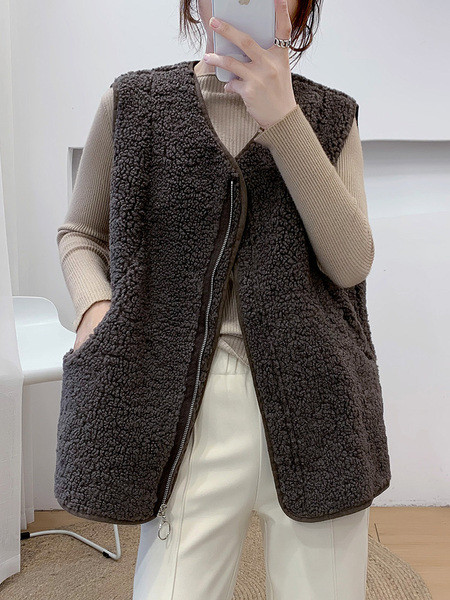 Laia mudeliga naiste sulevest lukuga