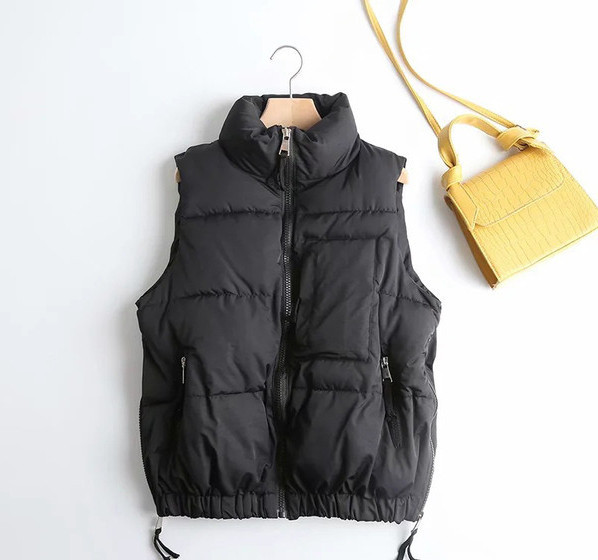 Taskutega vabaaja naistevest – lai mudel