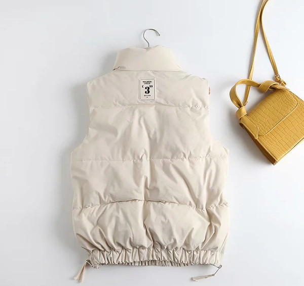 Taskutega vabaaja naistevest – lai mudel