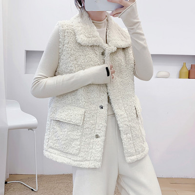 Naiste klassikalise krae ja taskutega sulevest