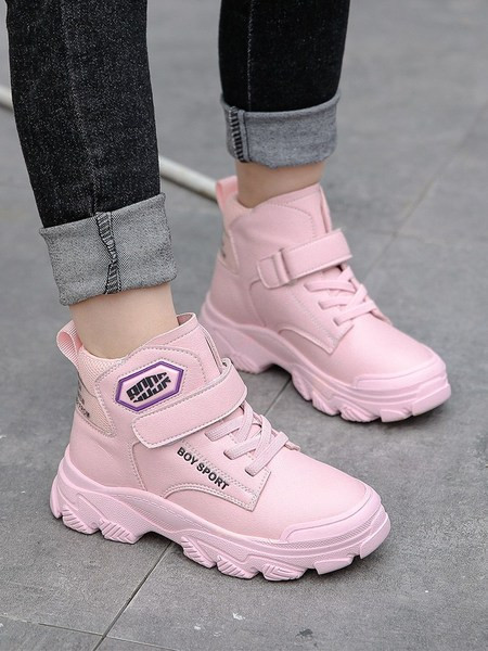 Talvised lastesaapad takjapaela ja kareda tallaga