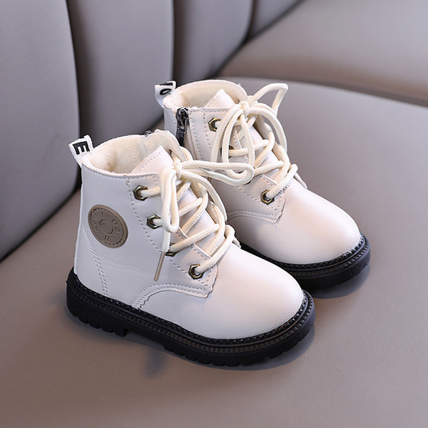 Laisvalaikiai vaikiški batai mergaitėms iš eko odos lygiais padais ir raišteliais