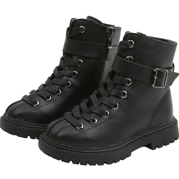 Aga lipsudega tüdrukutele ökonahast lastesaabaste mudel