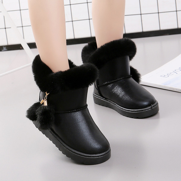 Moodsad sule ja lameda tallaga lastesaapad