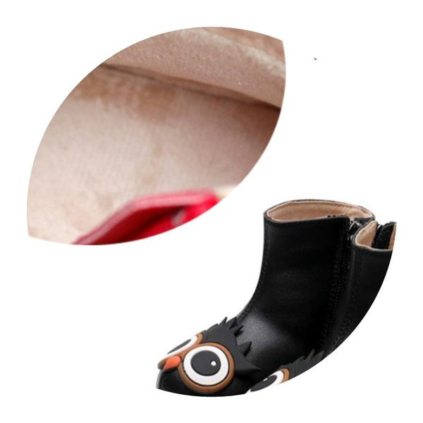 Naujas vaikiškų odinių batų modelis su 3D elementu