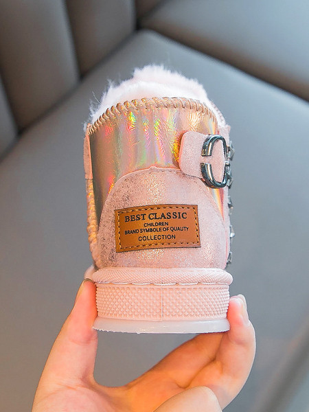 Vaikiški batai su sagtimi ir metalinėmis žvaigždutėmis – minkštas pamušalas