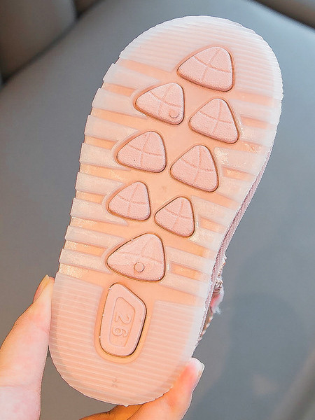 Vaikiški batai su sagtimi ir metalinėmis žvaigždutėmis – minkštas pamušalas