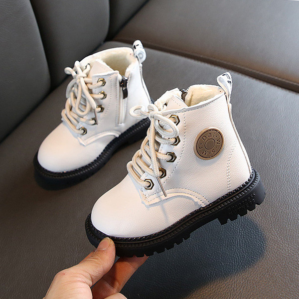 Öko-nahast moodsad lastesaapad tüdrukutele