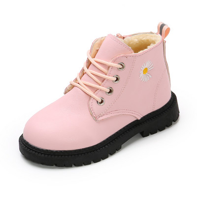 Öko-nahast moodsad värvilise tikandiga lastesaapad pehme voodriga ja ilma