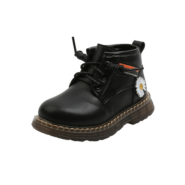 Šiuolaikiški vaikiški batai su spalvotais siuvinėjimais