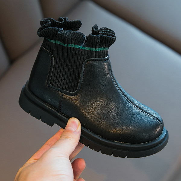 Laisvalaikiai vaikiški batai iš eko odos – kojinių tipo