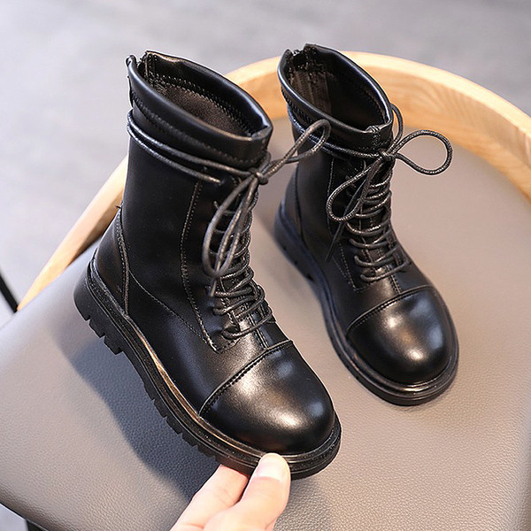 Kožne dječje čizme za djevojčice s ravnim potplatom i vezicama