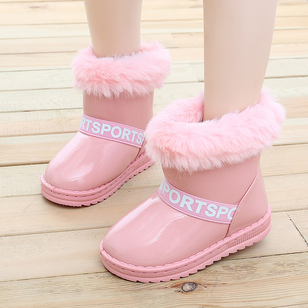 Moodsad laste nahksaapad udusulgedega tüdrukutele