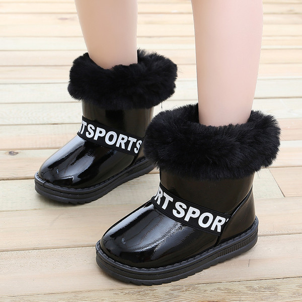 Moodsad laste nahksaapad udusulgedega tüdrukutele