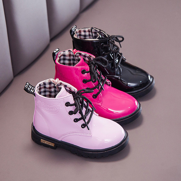 Moodsad paeltega laste lakknahast saapad tüdrukutele