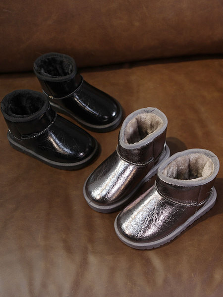 Laste saapad ümara kujuga lameda tallaga